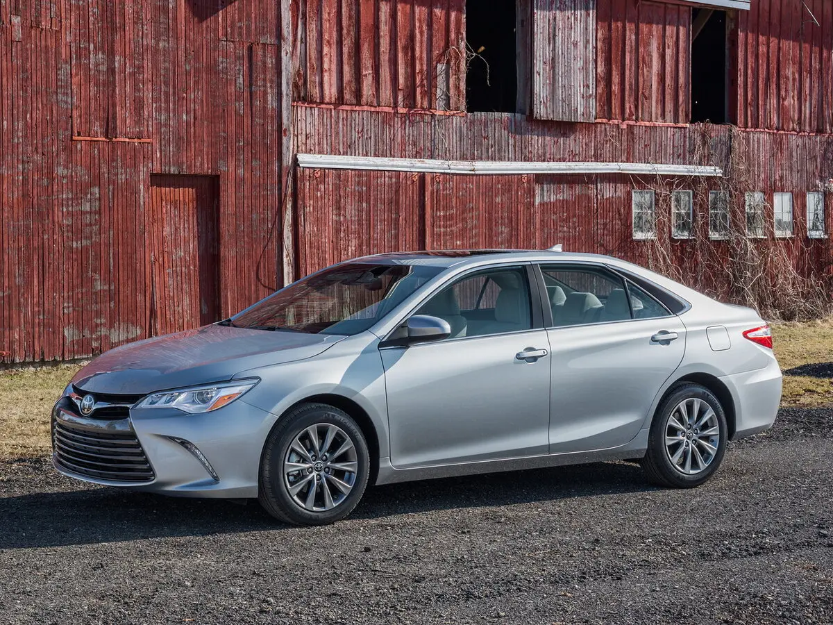 Toyota Camry VII (XV50) Рестайлинг Седан US Market — сүрөт 2