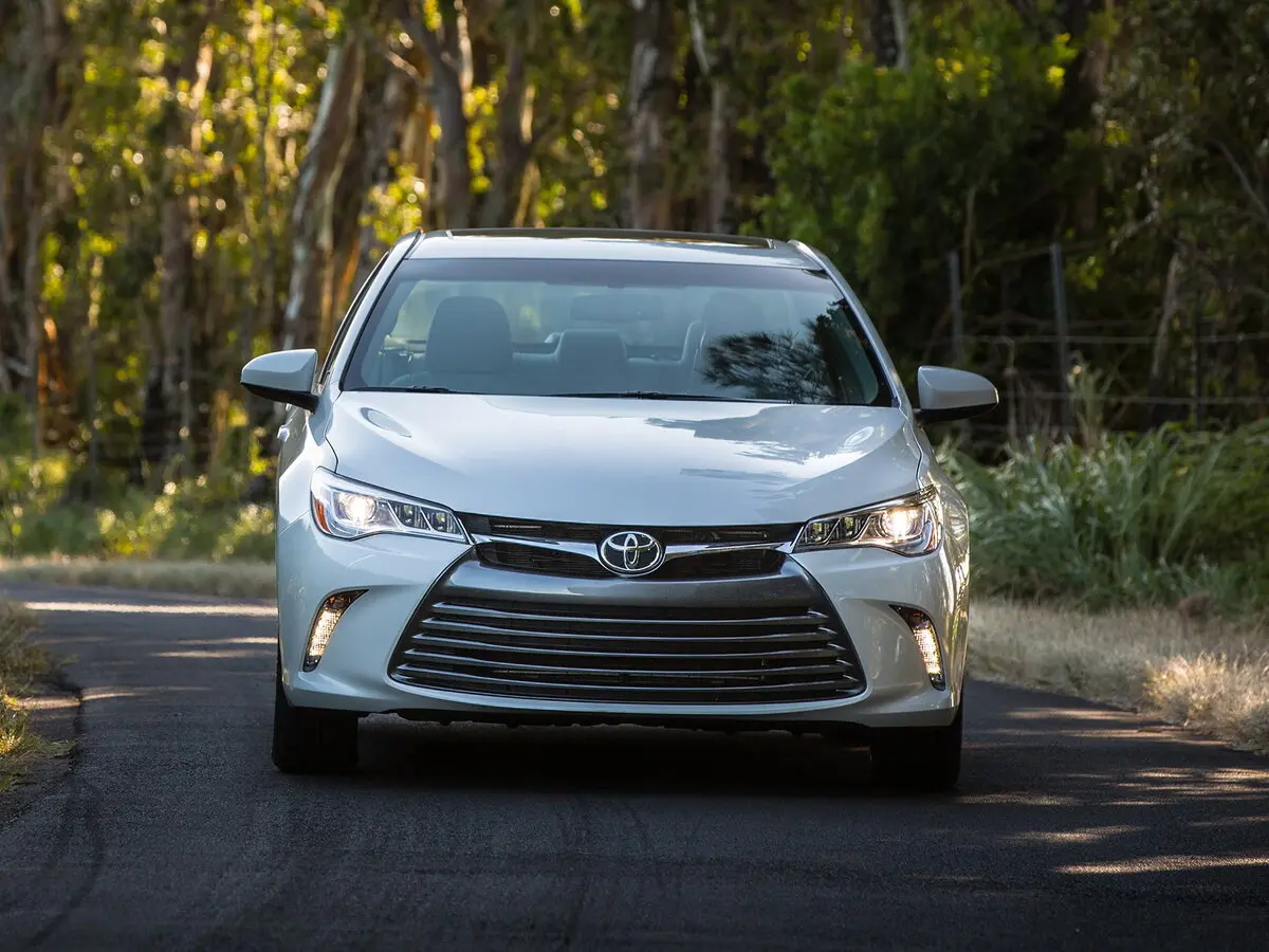 Toyota Camry VII (XV50) Рестайлинг Седан US Market — сүрөт 3