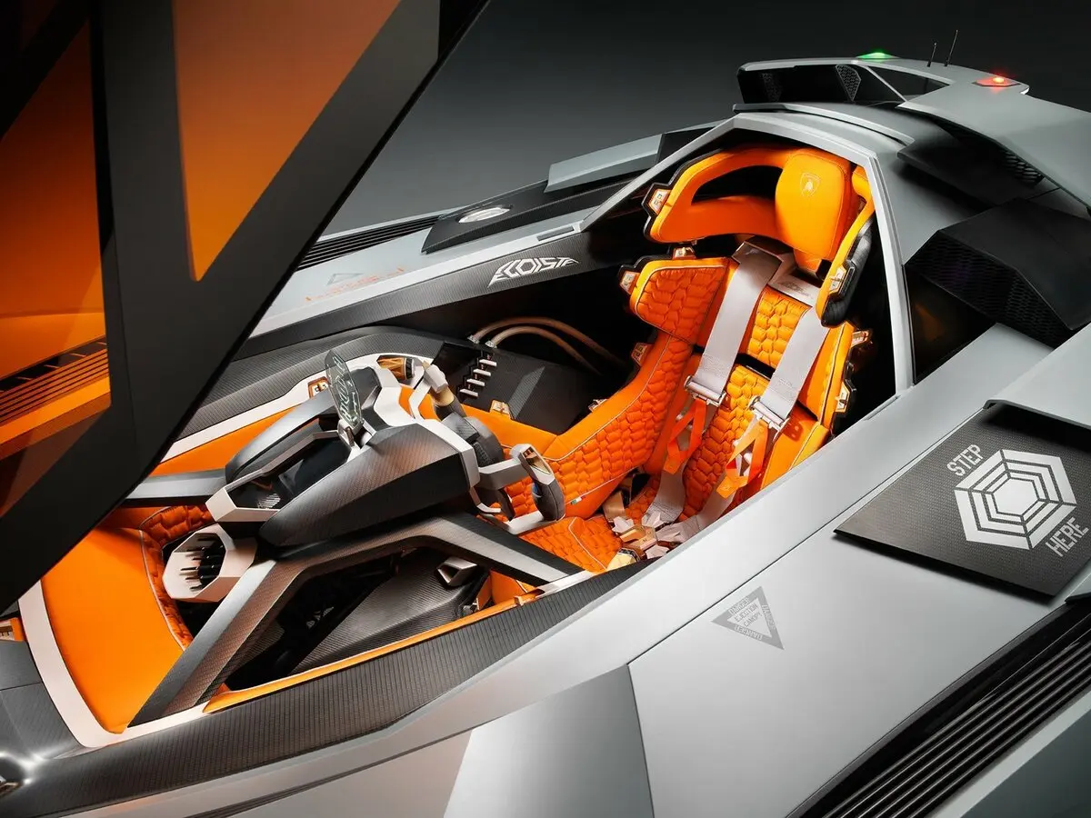 Lamborghini Egoista I Купе — сүрөт 7