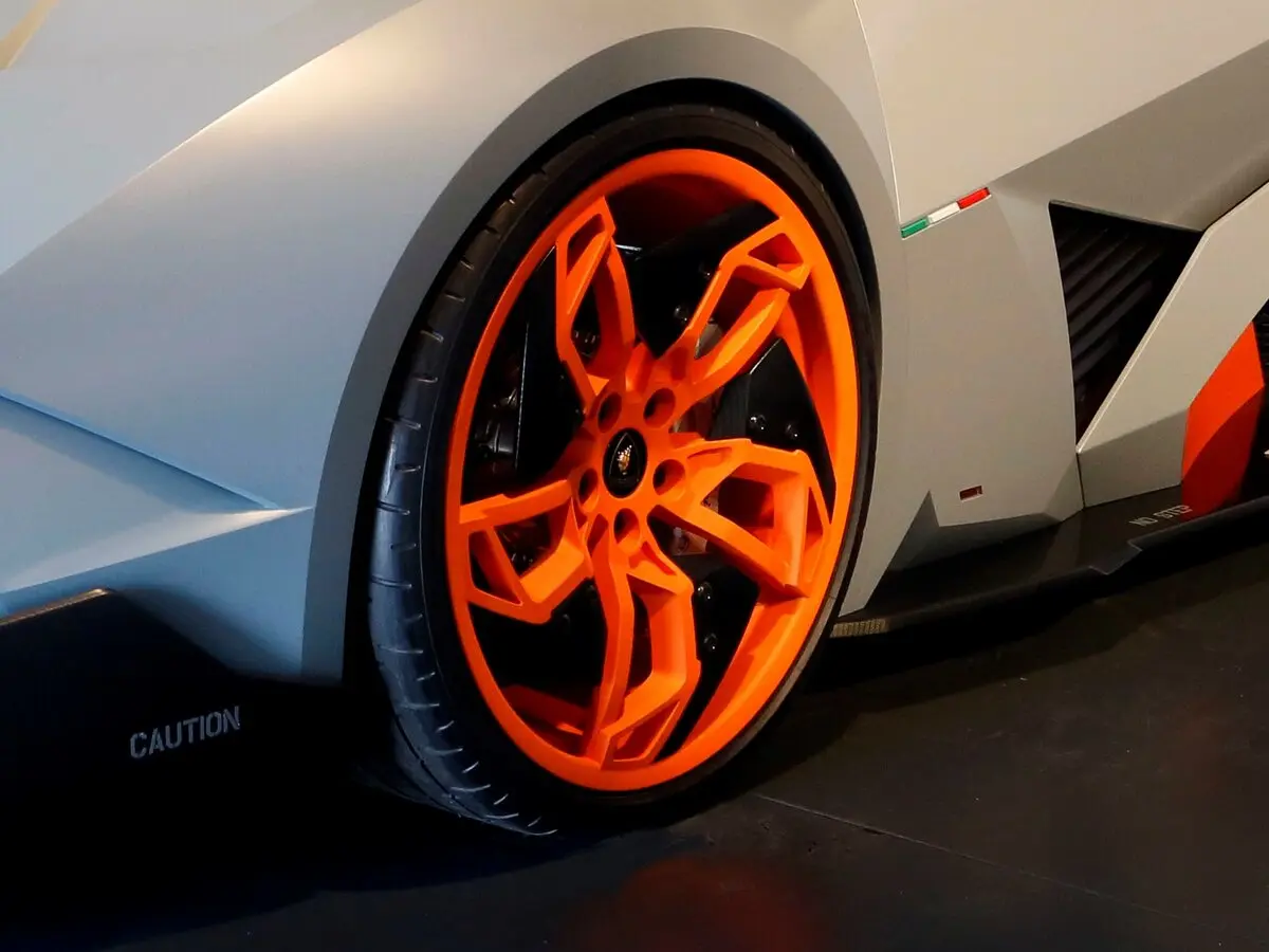 Lamborghini Egoista I Купе — сүрөт 13
