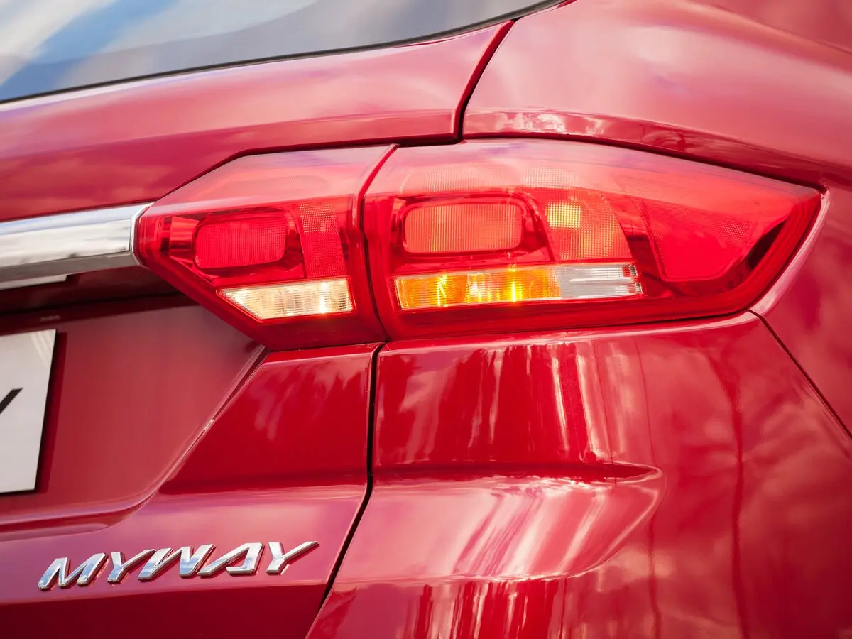 Lifan Myway 2016 – 2020 Внедорожник 5 дв. — сүрөт 13
