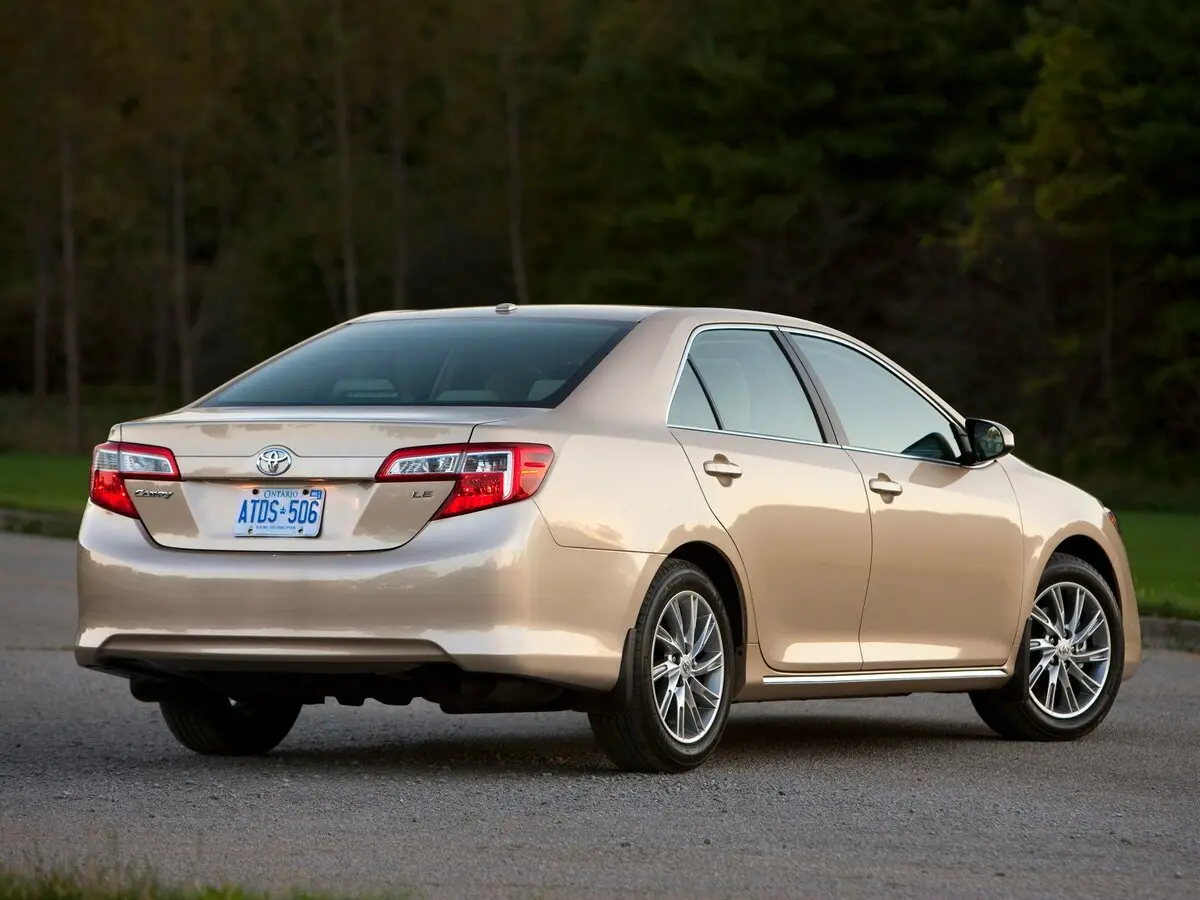 Toyota Camry VII (XV50) Седан US Market — сүрөт 4