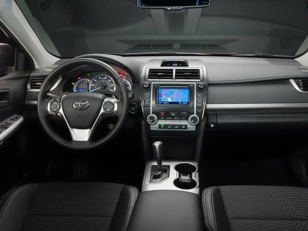 Toyota Camry VII (XV50) Седан US Market — сүрөт 5