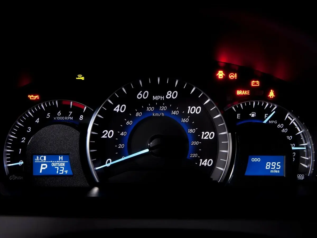 Toyota Camry VII (XV50) Седан US Market — сүрөт 7