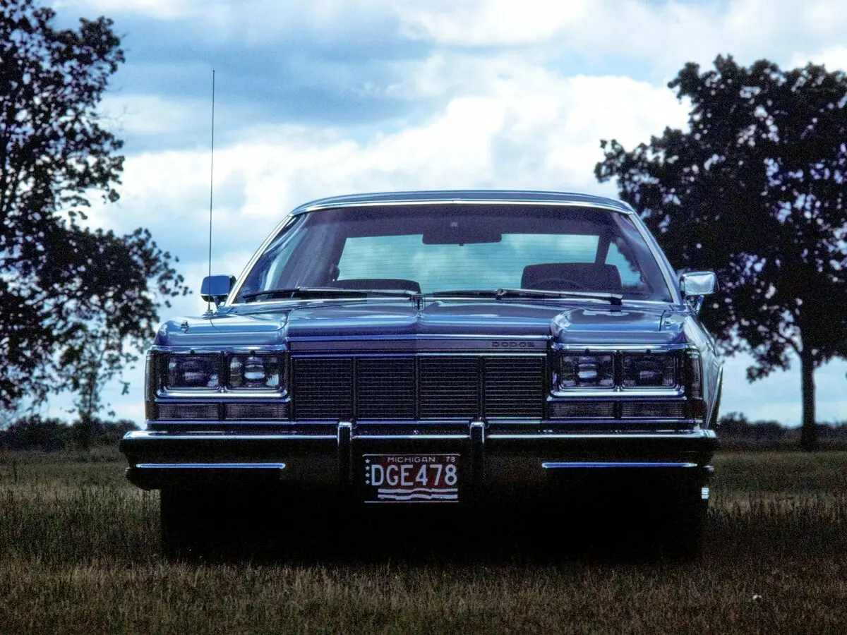 Dodge Diplomat I Седан — сүрөт 2