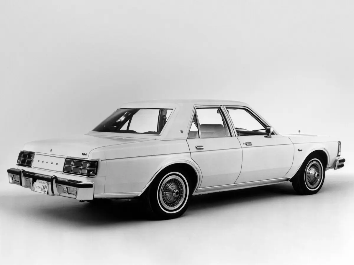 Dodge Diplomat I Седан — сүрөт 3