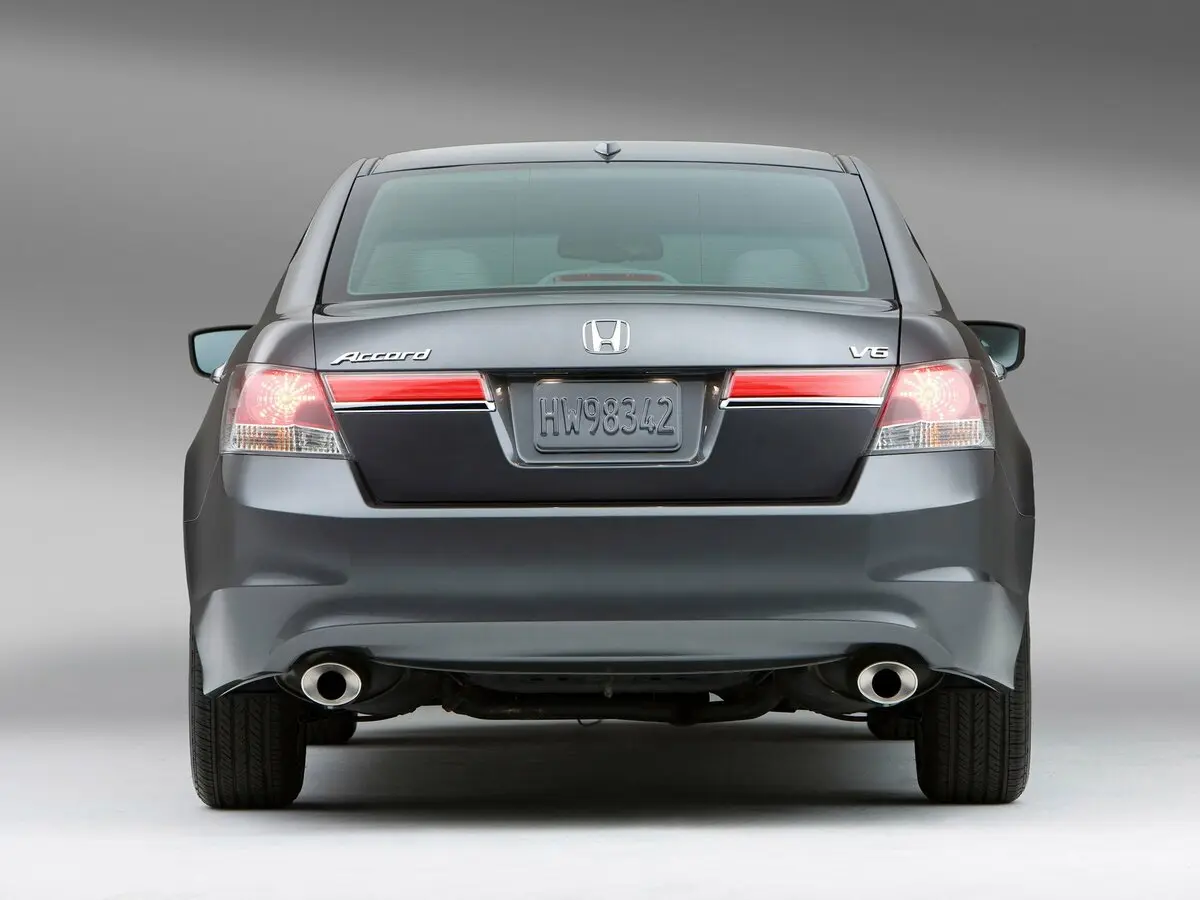 Honda Accord VIII Рестайлинг Седан US Market — фото 4