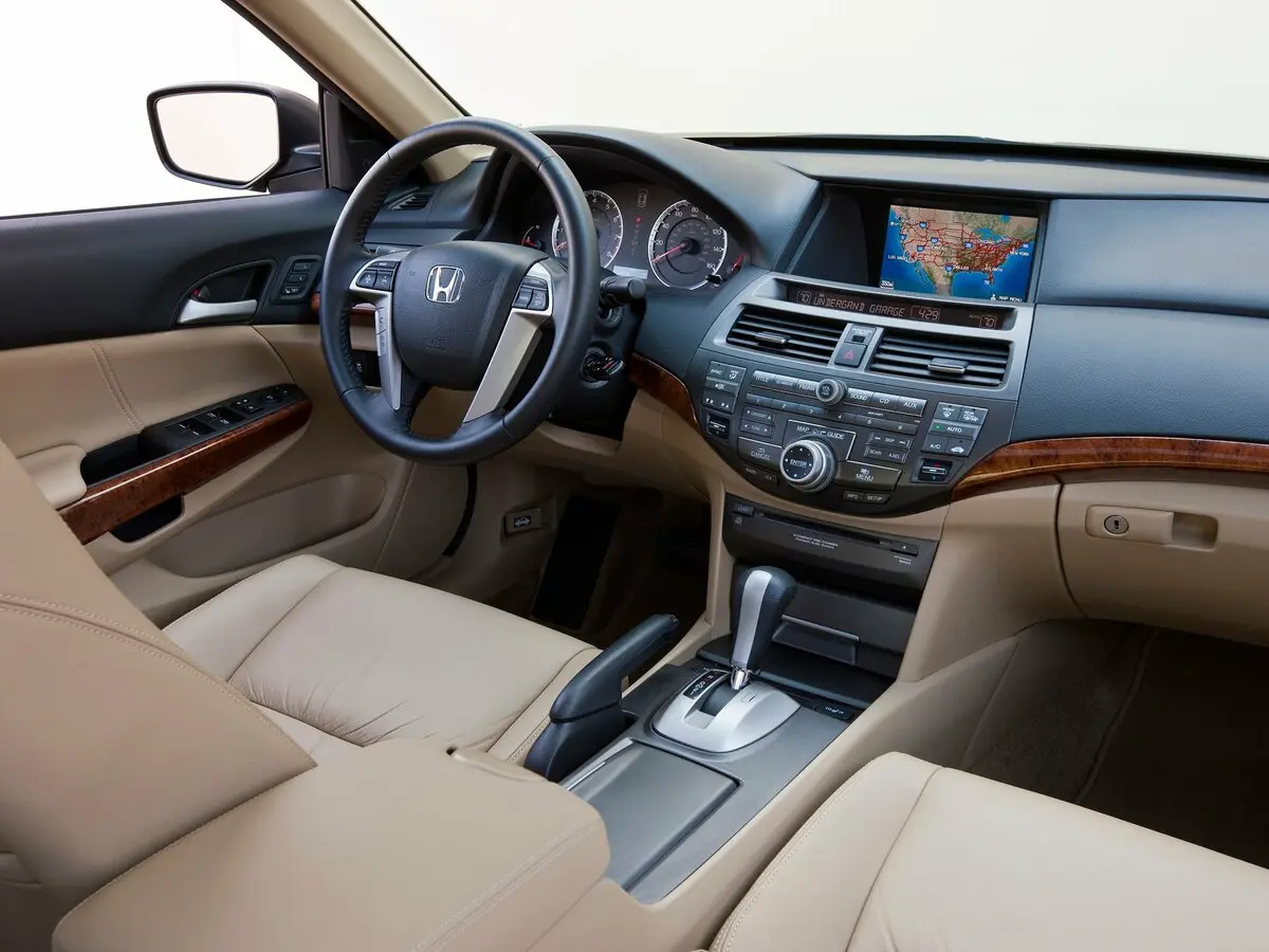 Honda Accord VIII Рестайлинг Седан US Market — фото 7