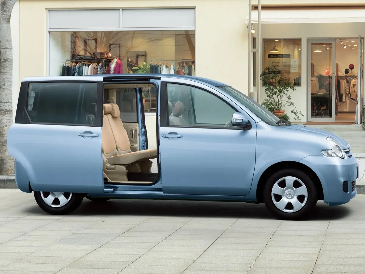 Toyota Sienta I Рестайлинг 2 Компактвэн — фото 2