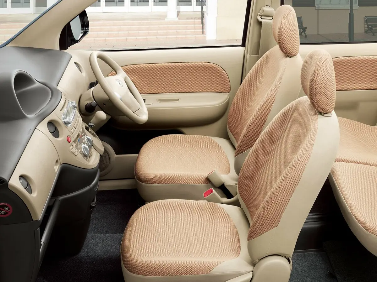 Toyota Sienta I Рестайлинг 2 Компактвэн — фото 6