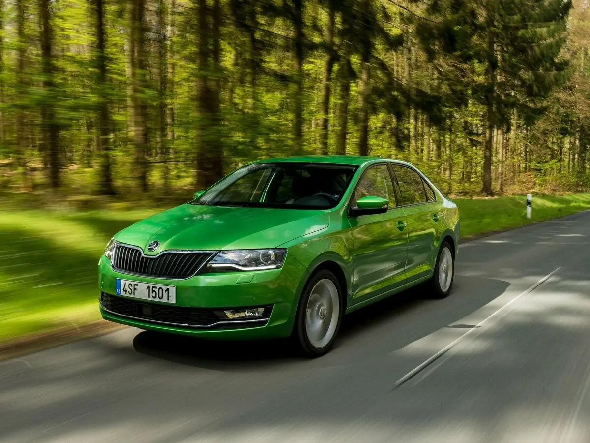 Skoda Rapid I Рестайлинг Лифтбек