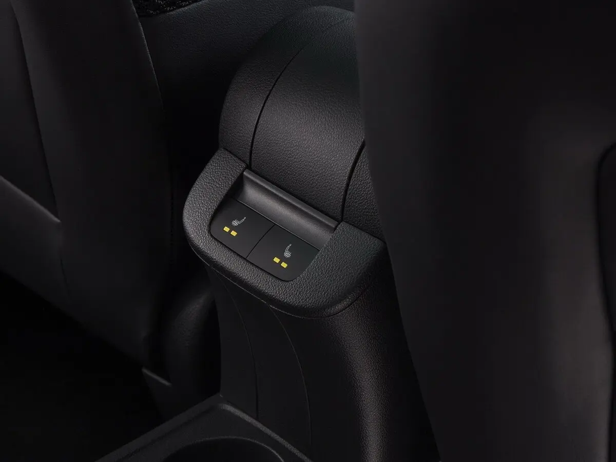Skoda Rapid I Рестайлинг Лифтбек — фото 15