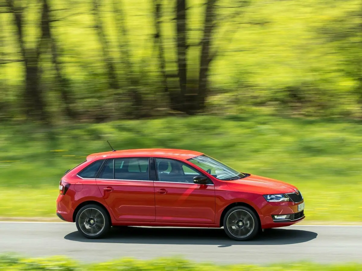 Skoda Rapid I Рестайлинг Универсал 5 дв. — фото 2
