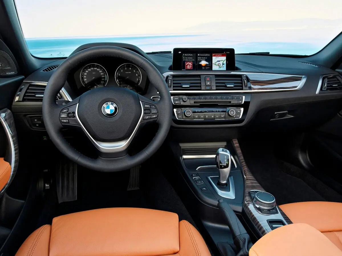 BMW 2 серии F22 Рестайлинг Кабриолет — 照片 6