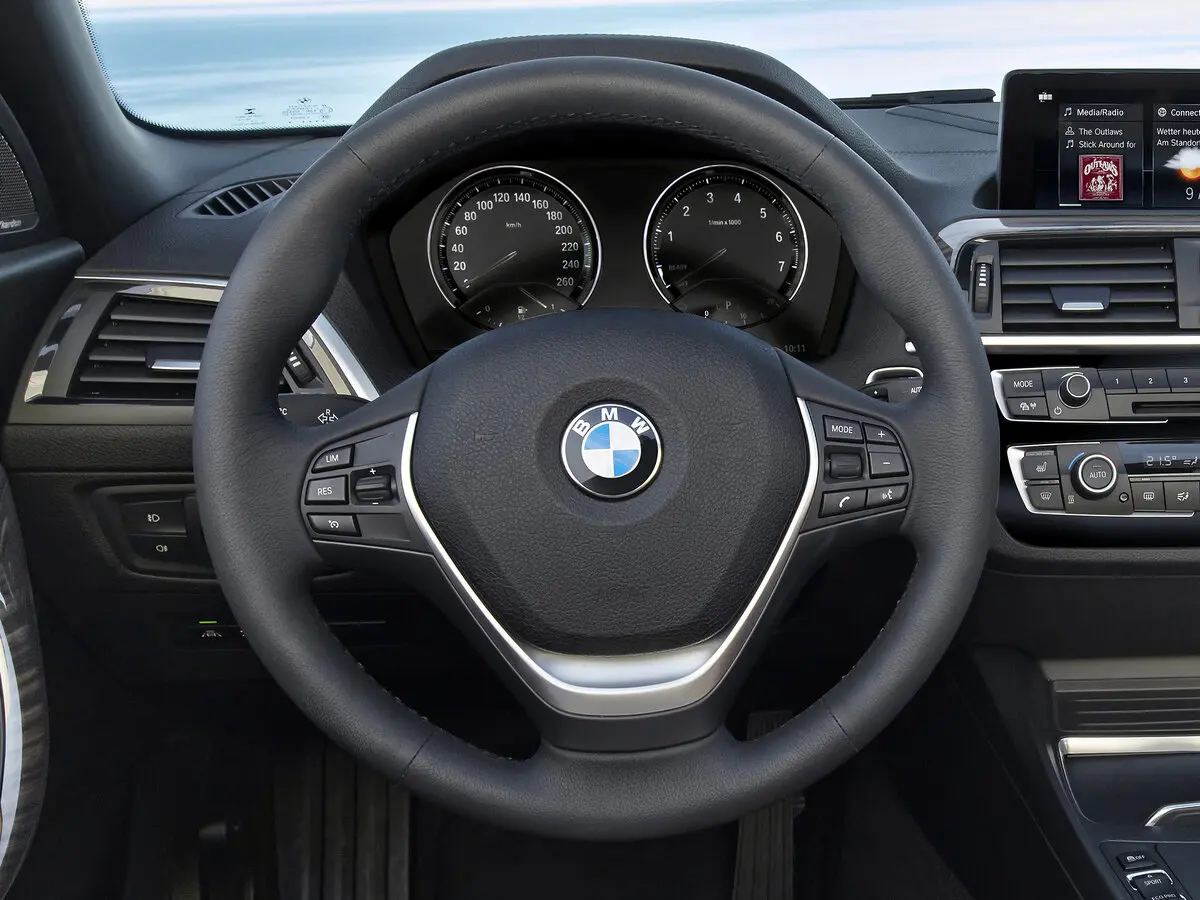 BMW 2 серии F22 Рестайлинг Кабриолет — 照片 9