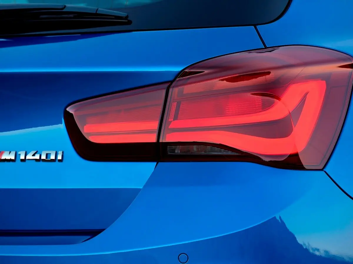 BMW 1 серии II (F20/F21) Рестайлинг 2 Хэтчбек 5 дв. — сүрөт 16