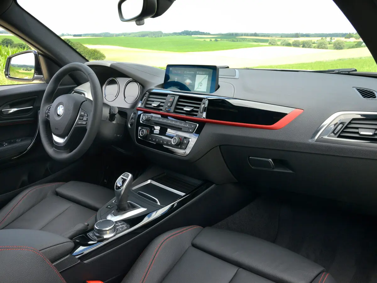 BMW 1 серии II (F20/F21) Рестайлинг 2 Хэтчбек 3 дв. — сүрөт 7