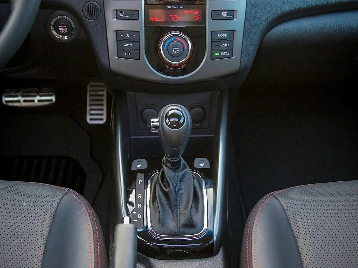 Kia Cerato II Хэтчбек 5 дв. — сүрөт 11