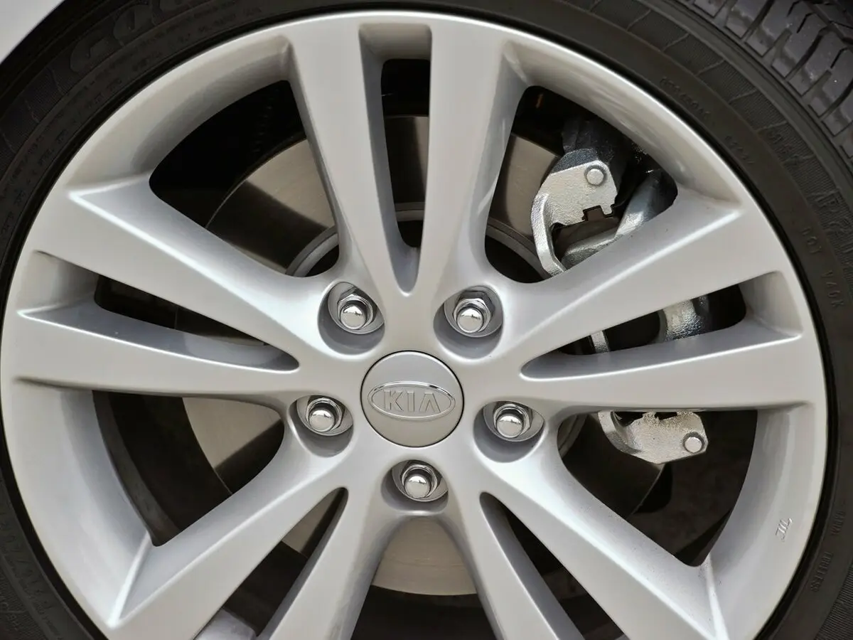 Kia Cerato II Хэтчбек 5 дв. — сүрөт 16