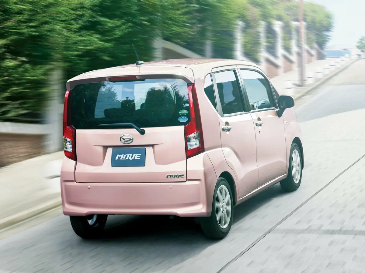 Daihatsu Move VI Микровэн — photo 4