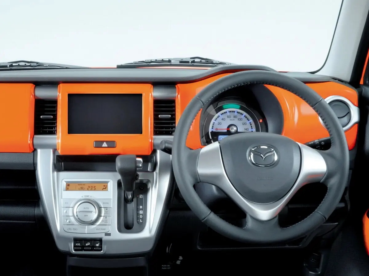 Mazda Flair Crossover I Микровэн — photo 7