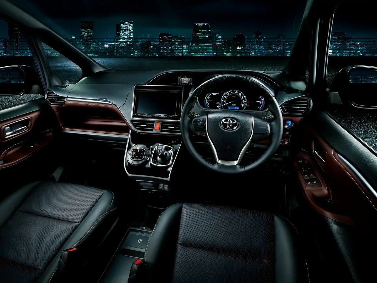 Toyota Esquire I Минивэн — фото 4
