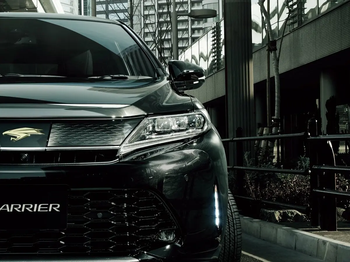 Toyota Harrier III (XU60) Рестайлинг Внедорожник 5 дв. — фото 8