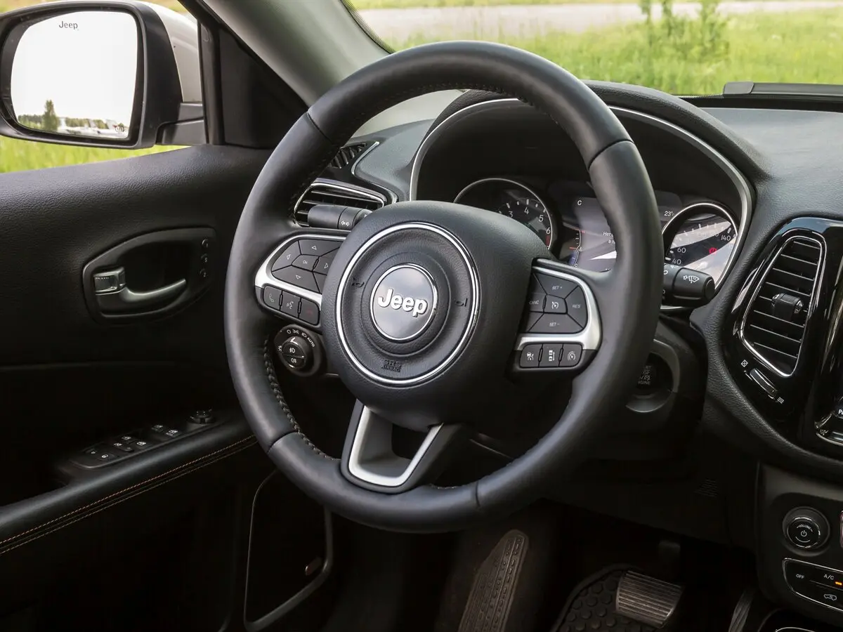 Jeep Compass II Внедорожник 5 дв. — сүрөт 26