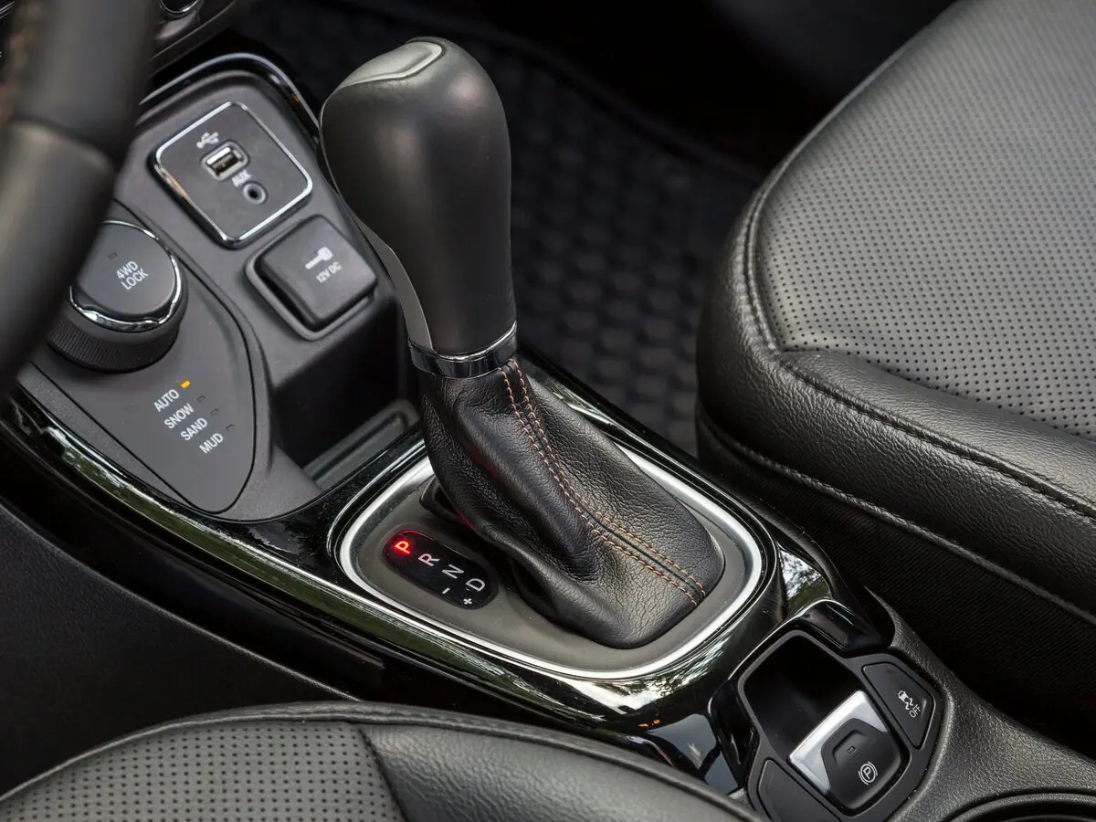 Jeep Compass II Внедорожник 5 дв. — сүрөт 29