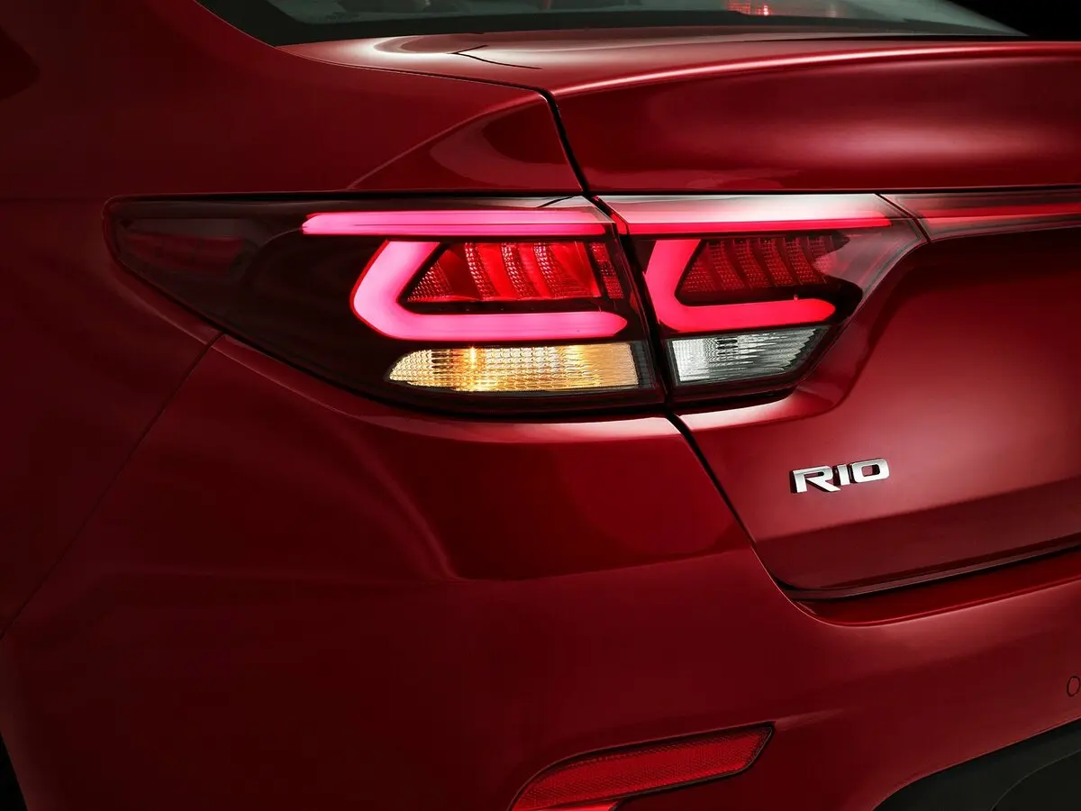 Kia Rio IV Седан — фото 13