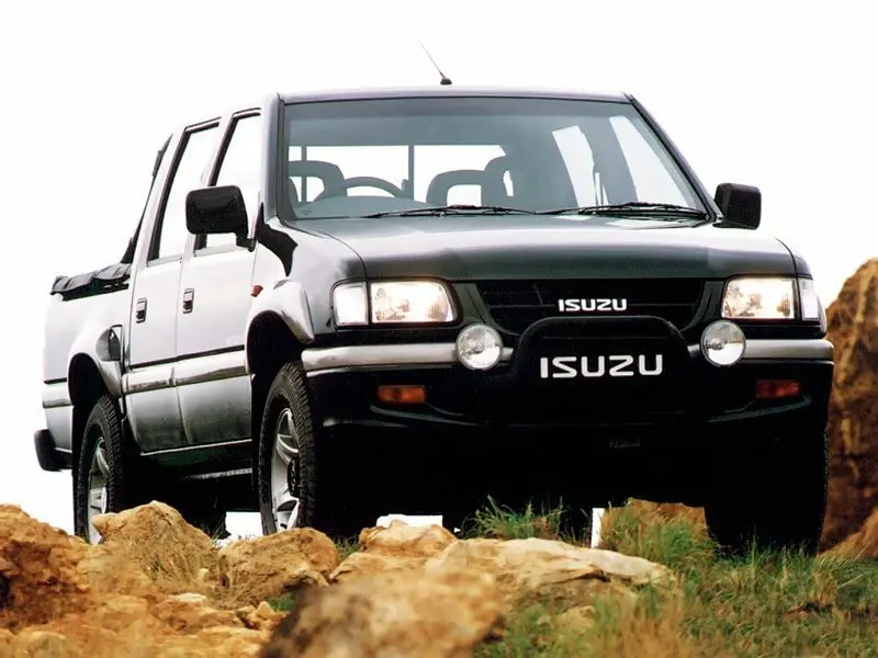 Isuzu KB III (TF) Пикап Двойная кабина — сүрөт 2