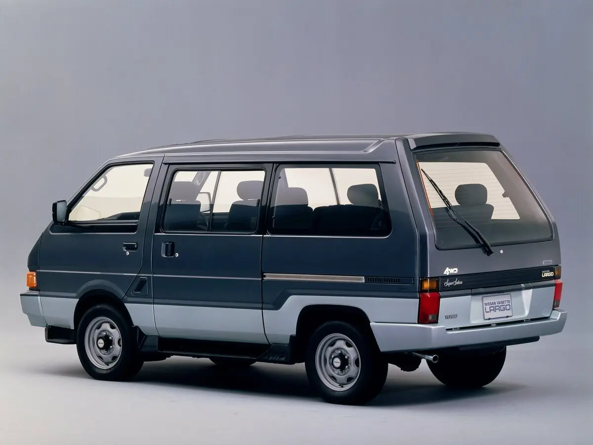 Nissan Largo II (GC22) Минивэн — photo 2