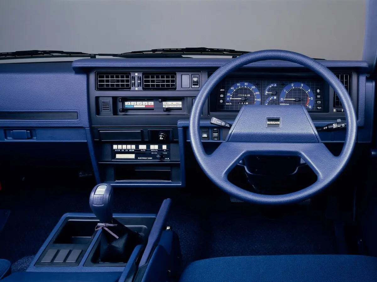 Nissan Largo II (GC22) Минивэн — photo 4