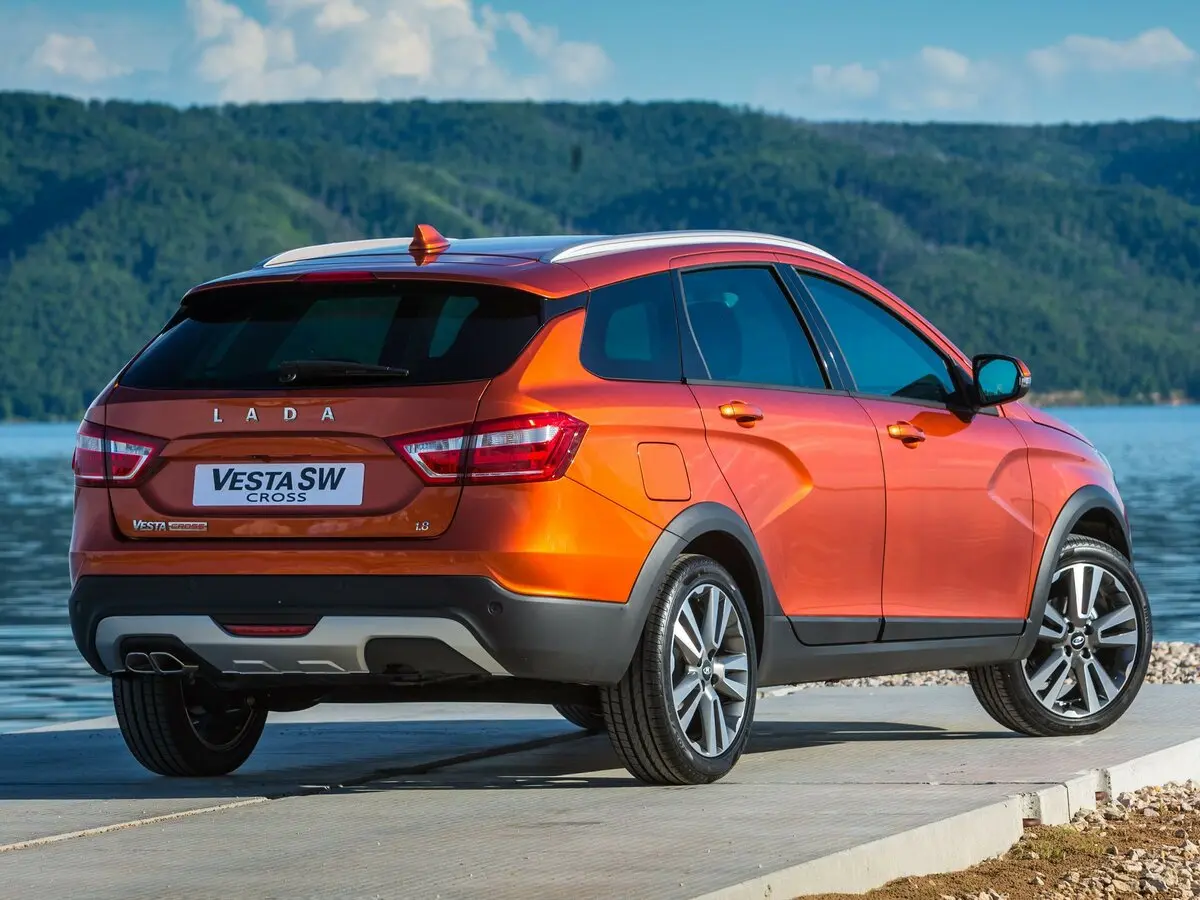 Lada (ВАЗ) Vesta I Универсал 5 дв. SW Cross — сүрөт 4