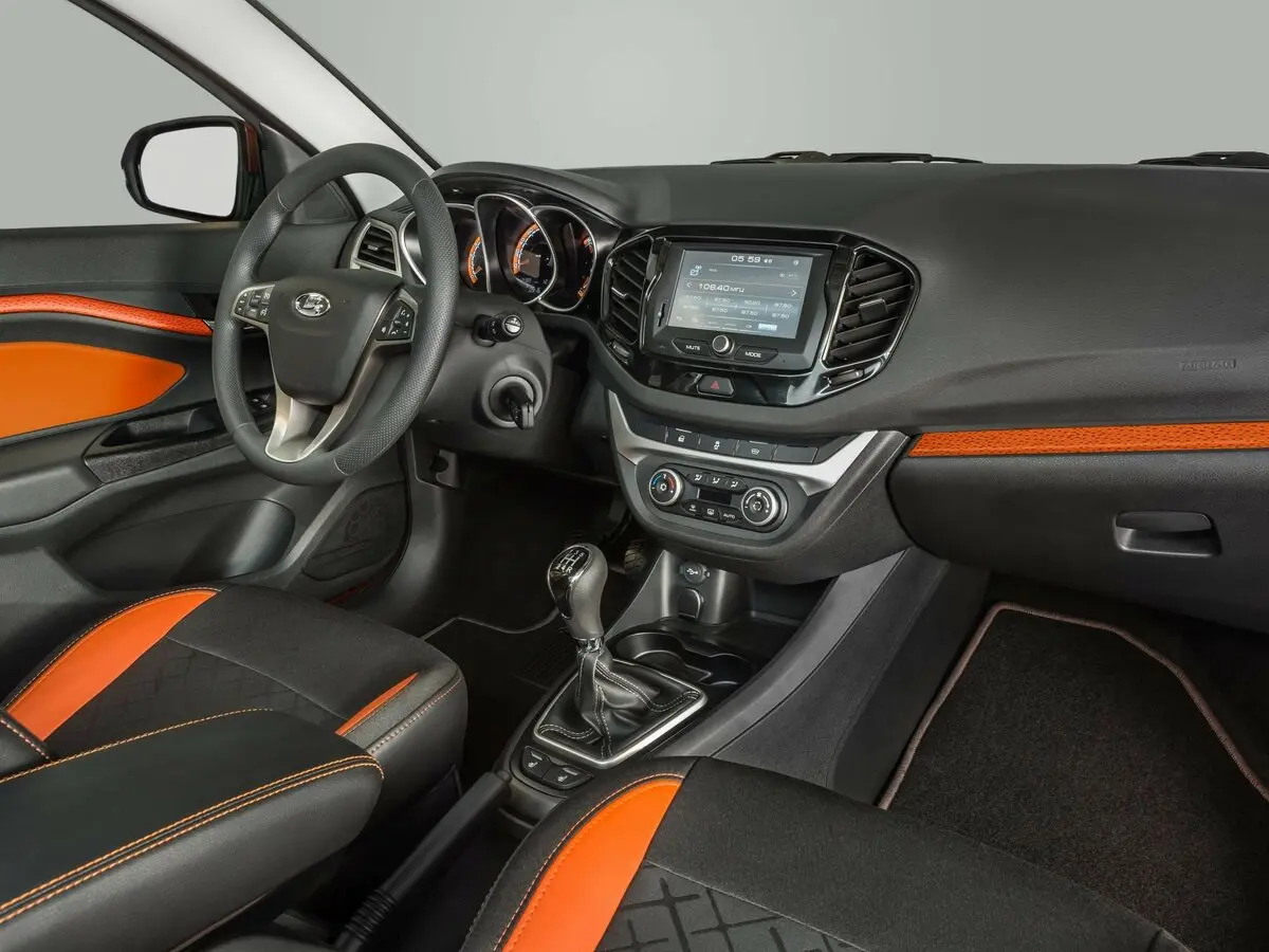 Lada (ВАЗ) Vesta I Универсал 5 дв. SW Cross — сүрөт 7