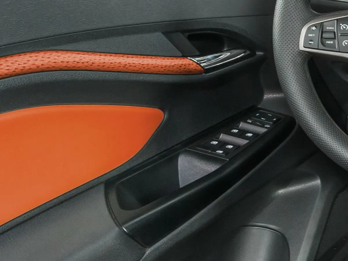 Lada (ВАЗ) Vesta I Универсал 5 дв. SW Cross — сүрөт 12