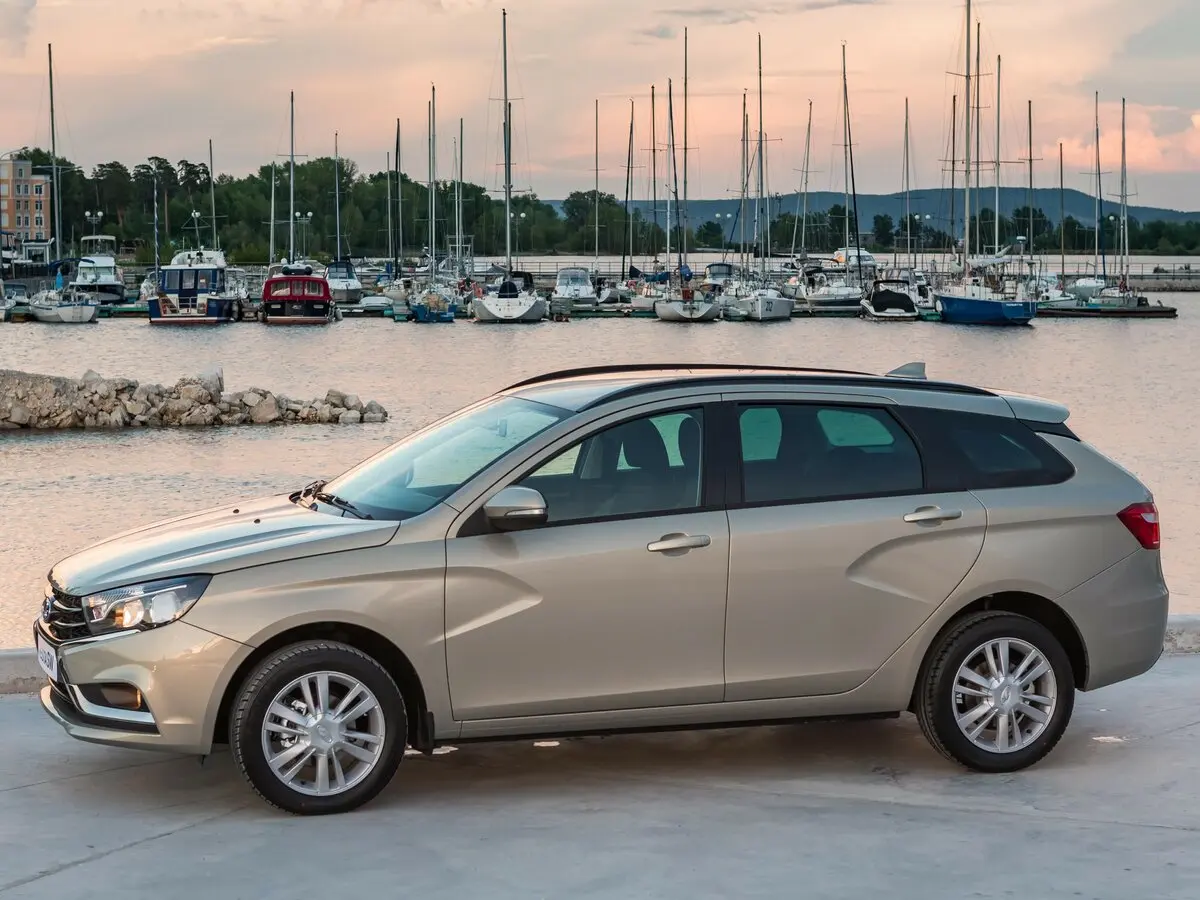 Lada (ВАЗ) Vesta I Универсал 5 дв. SW — сүрөт 2