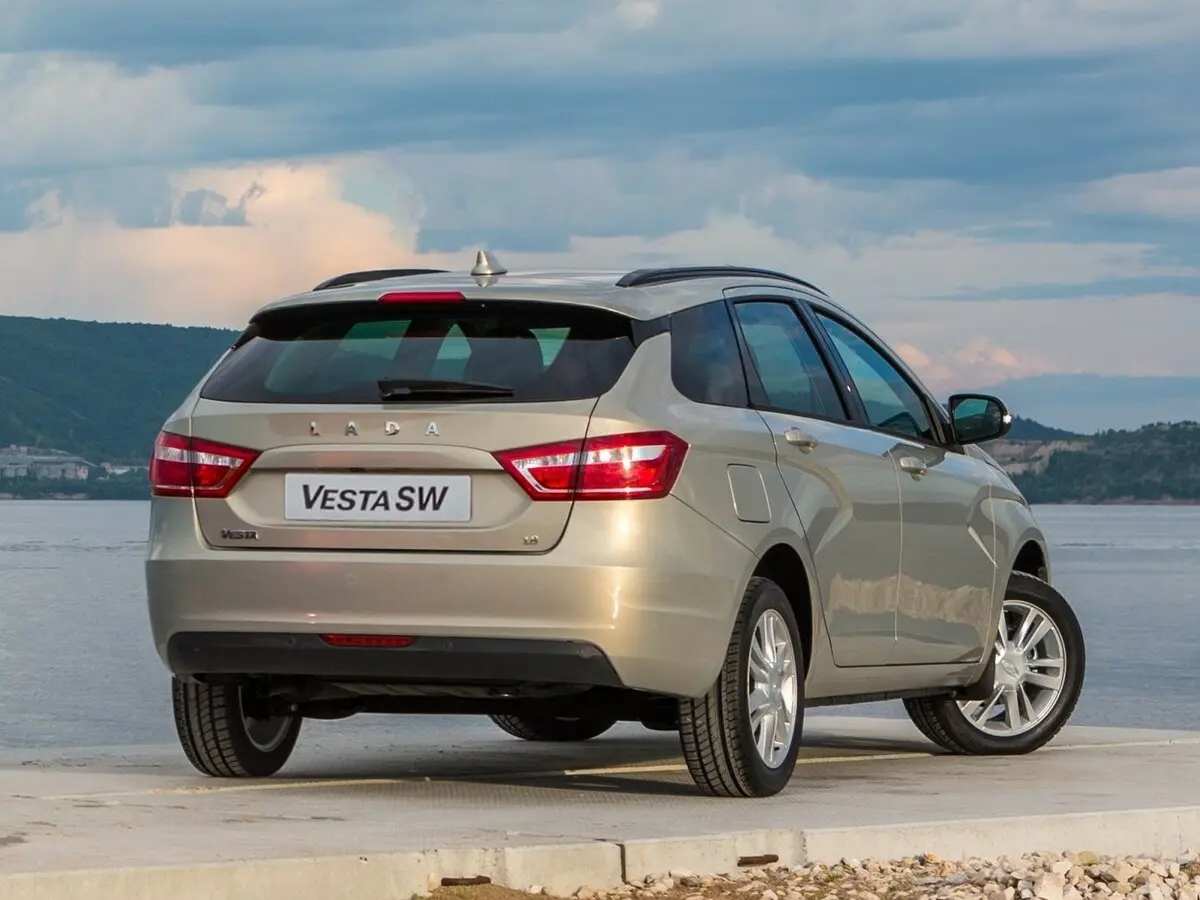 Lada (ВАЗ) Vesta I Универсал 5 дв. SW — сүрөт 4