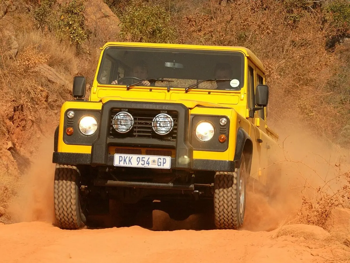 Land Rover Defender I Пикап Двойная кабина — сүрөт 3