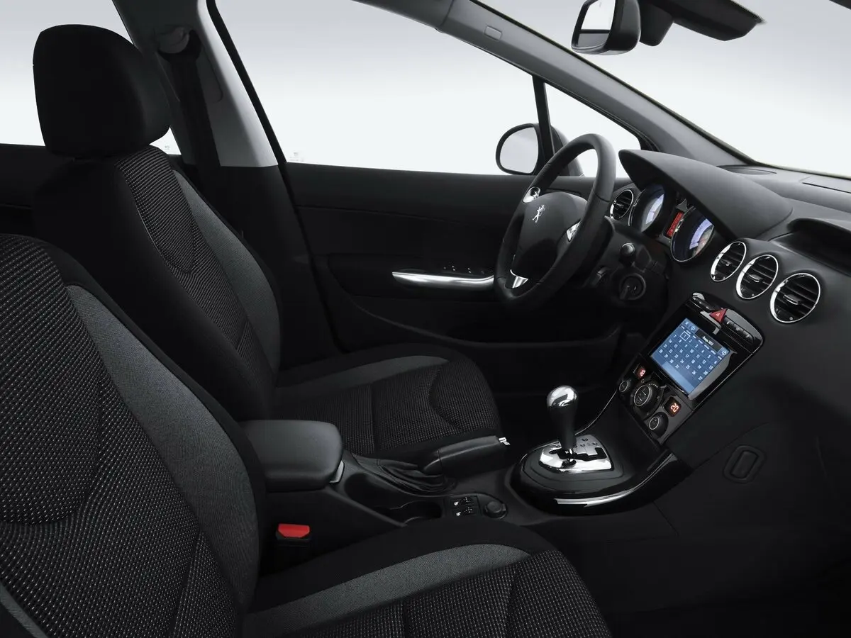 Peugeot 408 I Рестайлинг Седан — сүрөт 6