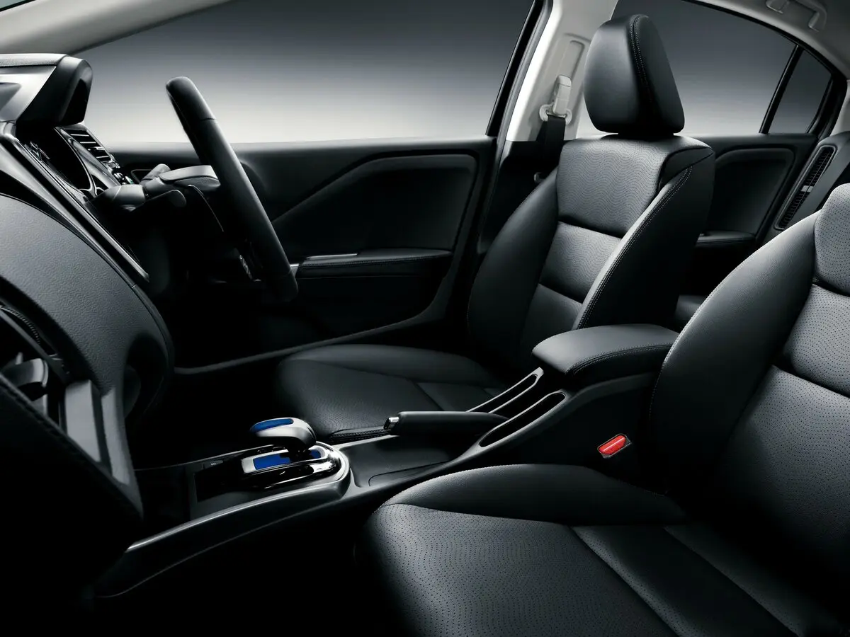 Honda Grace I Седан — сүрөт 8