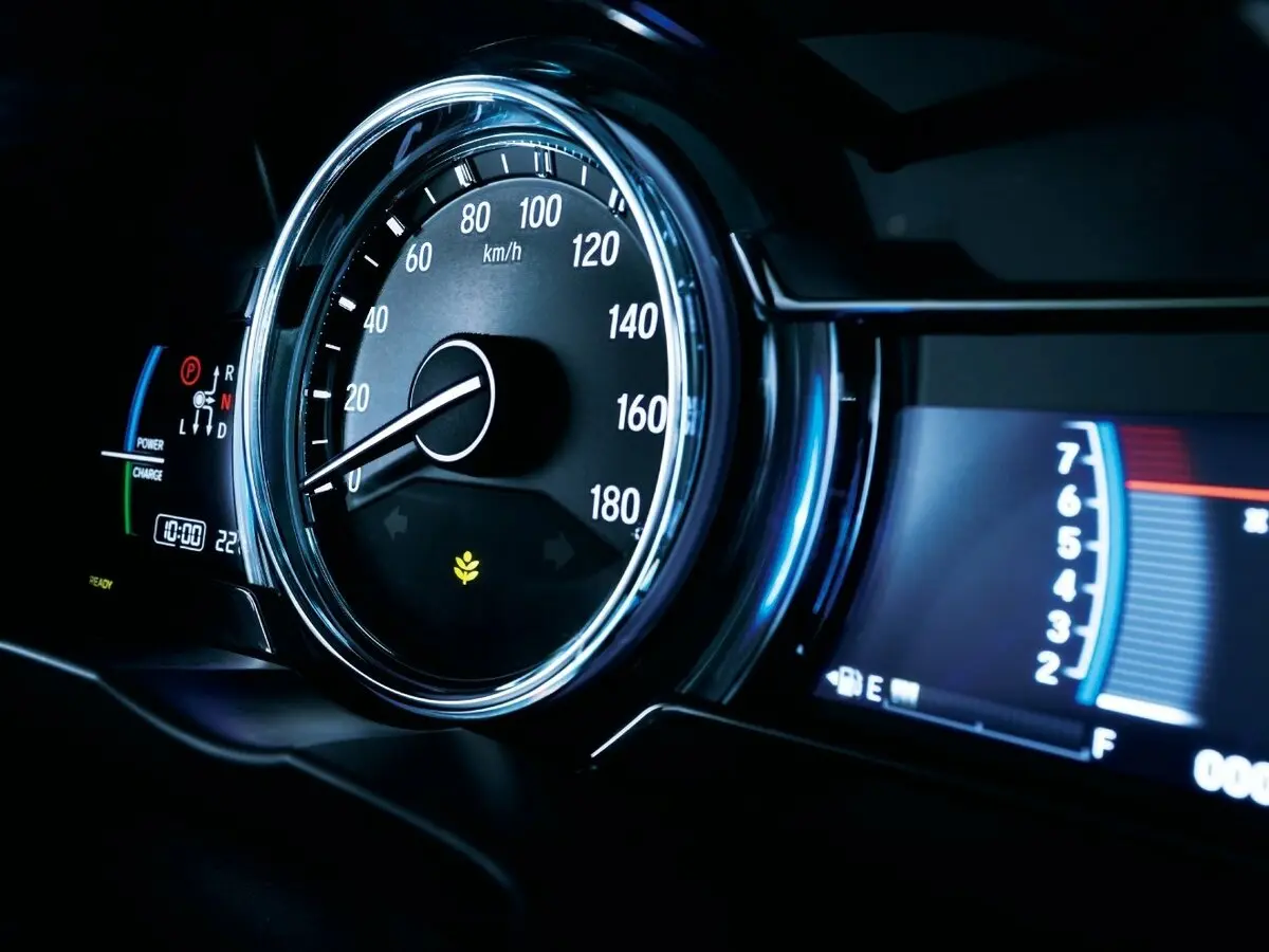 Honda Grace I Рестайлинг Седан — сүрөт 7