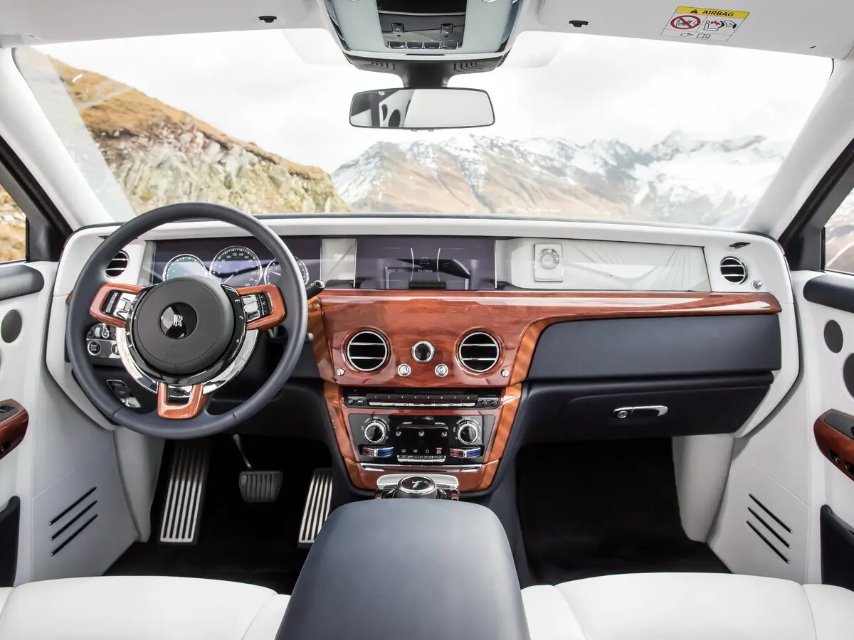 Rolls-Royce Phantom VIII (Series I) Седан — сүрөт 5