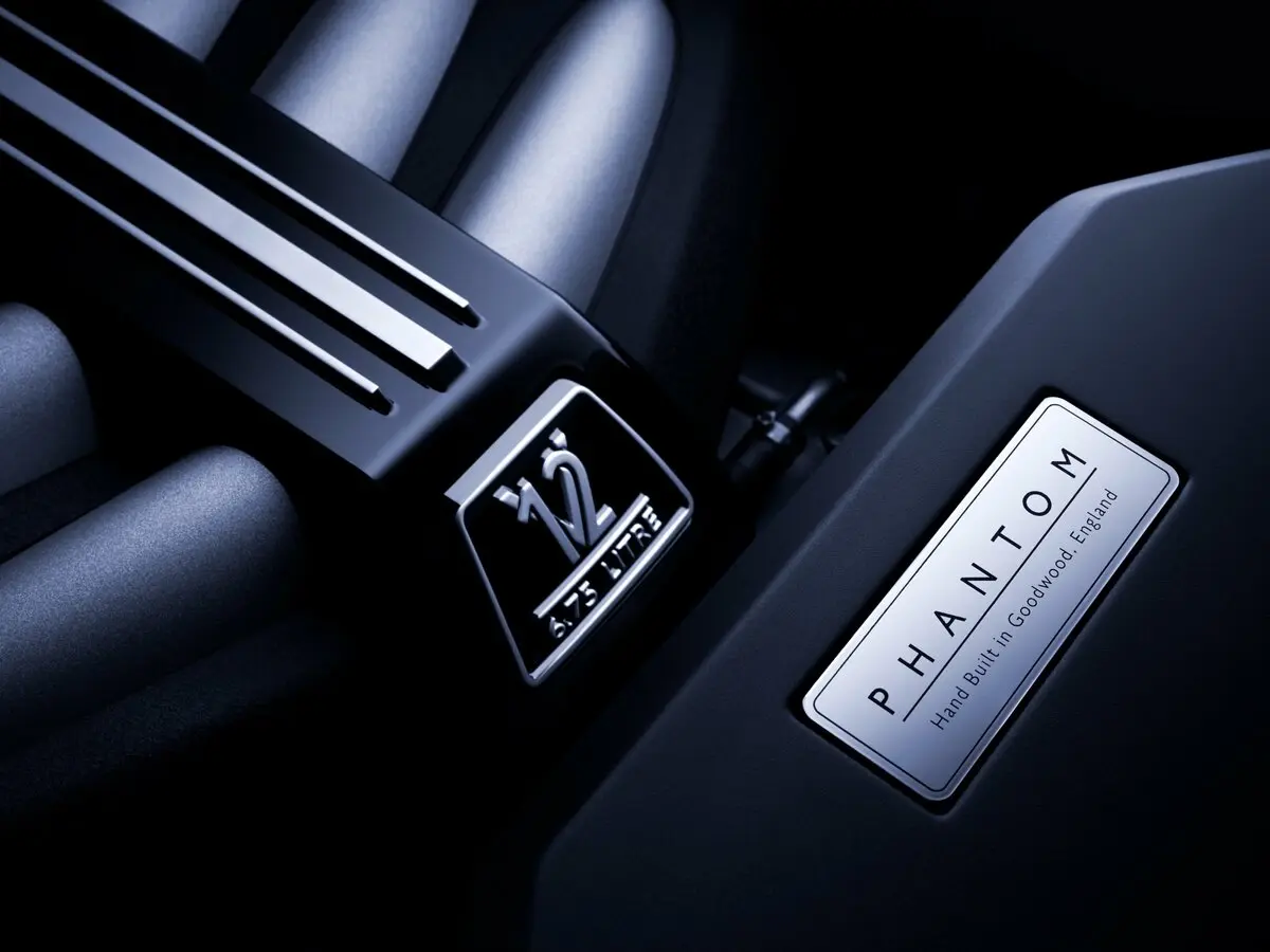 Rolls-Royce Phantom VIII (Series I) Седан — сүрөт 15
