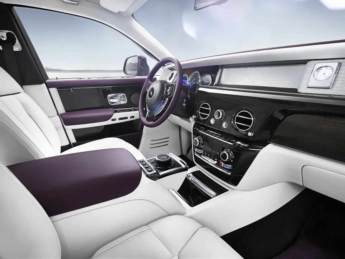Rolls-Royce Phantom VIII (Series I) Седан Extended — 照片 4