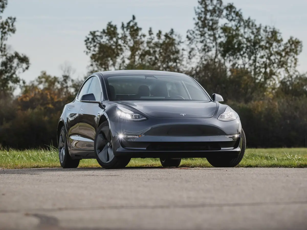 Tesla Model 3 I Седан — фото 3