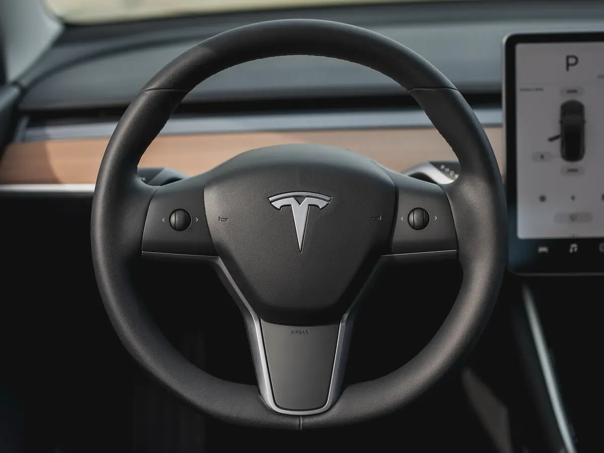 Tesla Model 3 I Седан — фото 9