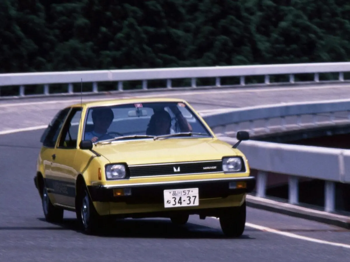 Mitsubishi Mirage I Хэтчбек 3 дв. — сүрөт 2