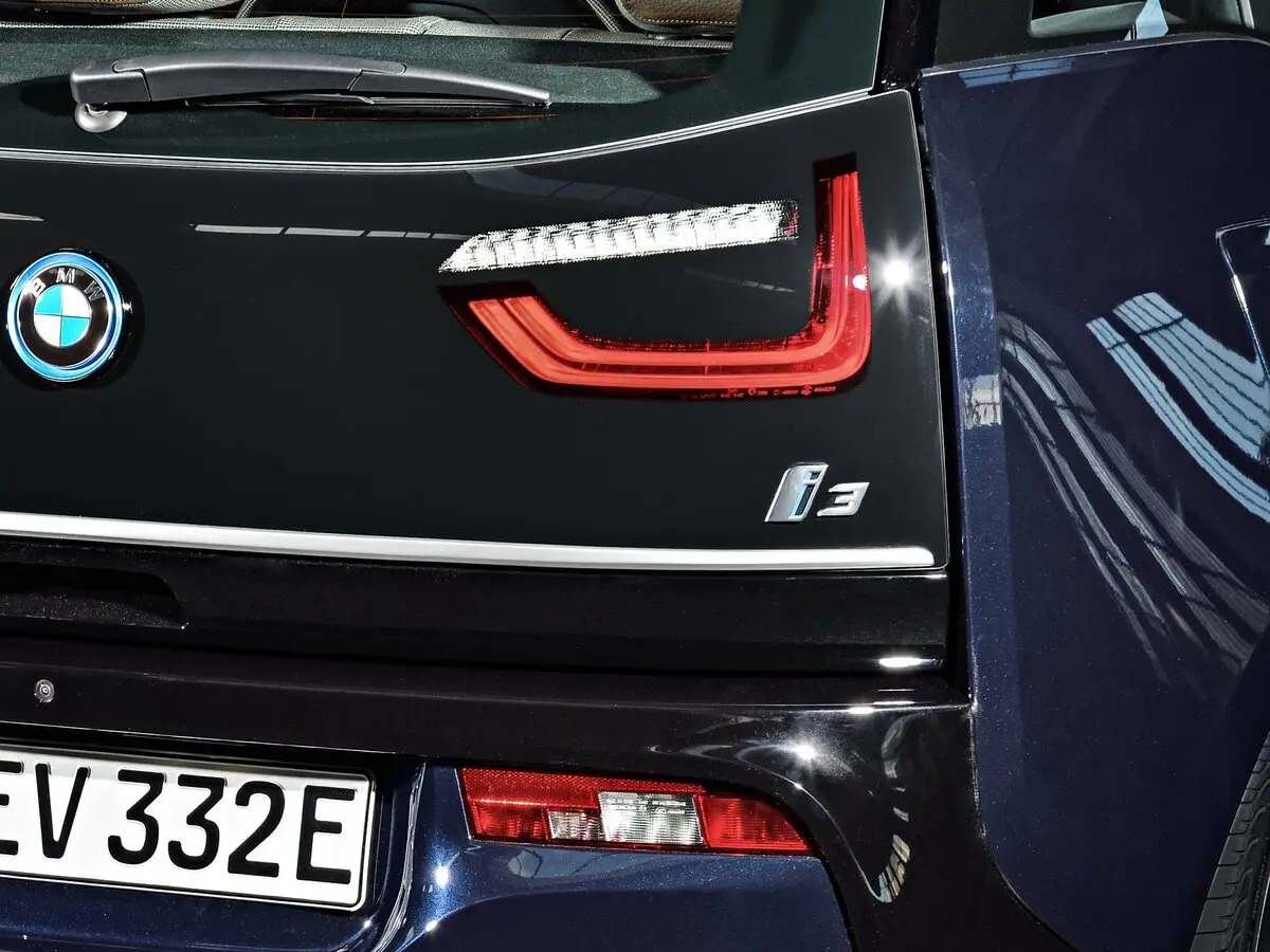 BMW i3 I (I01) Рестайлинг Хэтчбек 5 дв. — сүрөт 13