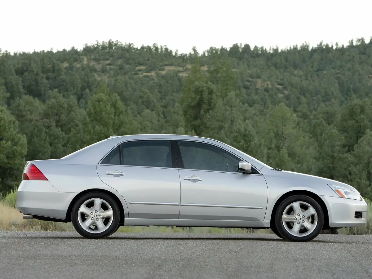 Honda Accord VII Рестайлинг Седан US Market — фото 2